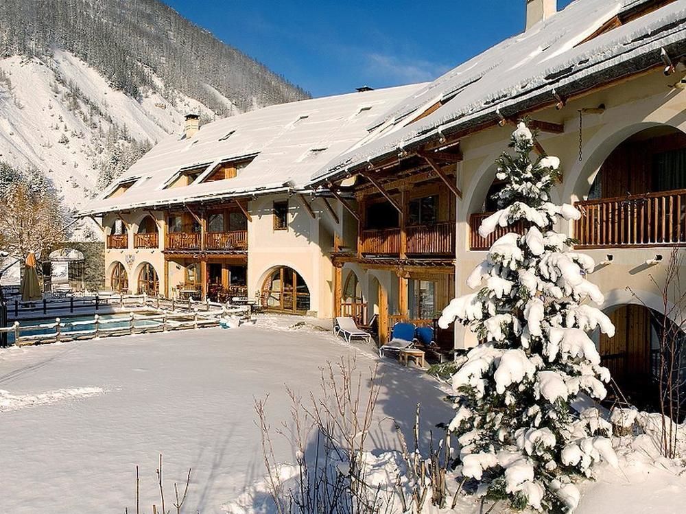 Hotel & Spa La Ferme De L'Izoard Арвьё Экстерьер фото