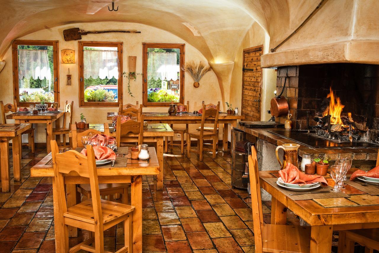 Hotel & Spa La Ferme De L'Izoard Арвьё Экстерьер фото