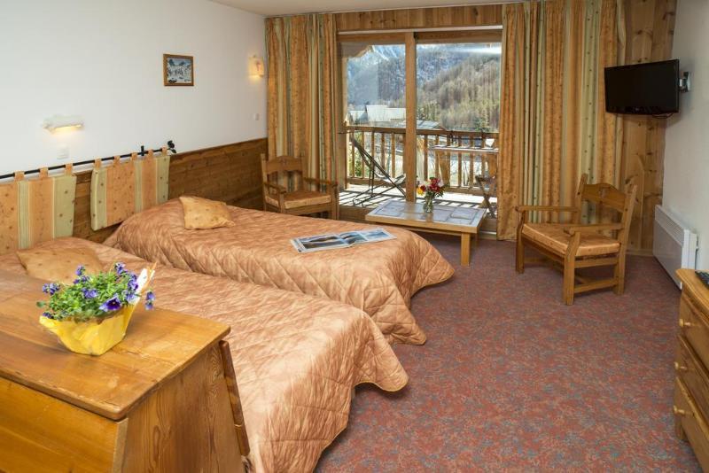 Hotel & Spa La Ferme De L'Izoard Арвьё Экстерьер фото
