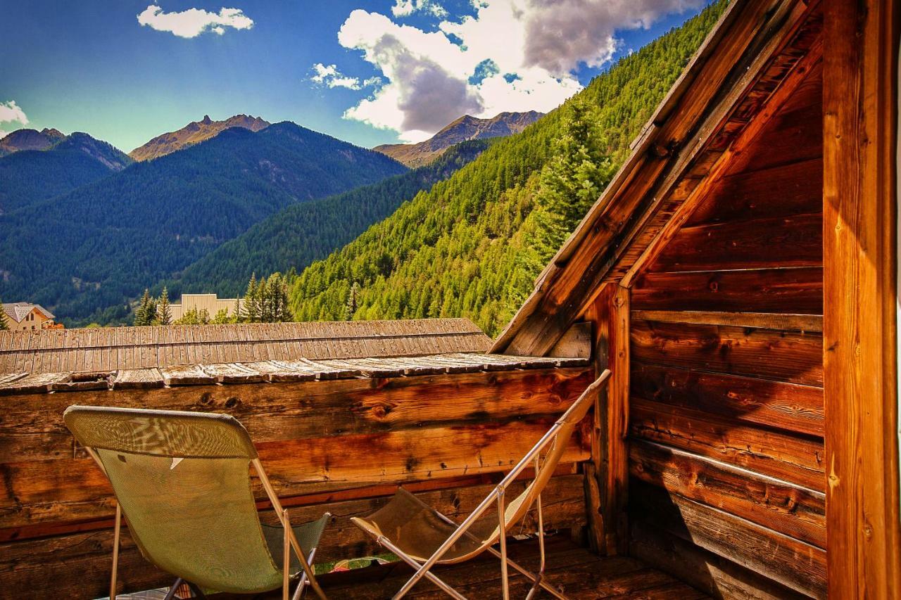 Hotel & Spa La Ferme De L'Izoard Арвьё Экстерьер фото